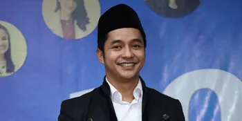 Tak Gantungkan Kerja Keras Jadi Selebriti, Adly Fairuz Buat Bisnis Baru Obat Herbal
