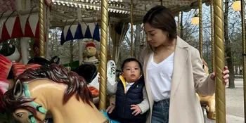 Tak Ingin Ketinggalan Momen Pertumbuhan Baby Izz, Nikita Willy Sering Bawa Anak ke Tempat Kerja