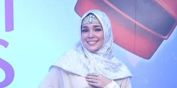 Tak Kunjung Punya Anak, Dewi Sandra Pasrah Pada Tuhan