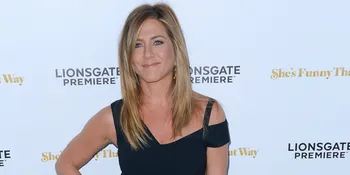 Tak Mau Bawa Abu Mendiang Ibunya, Jennifer Aniston Masih Marah?