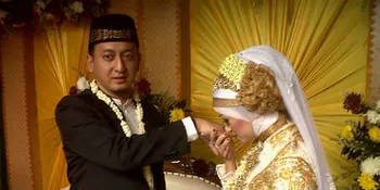 Tak Mau Buka Buka Aib Ustaz Zacky Mirza, Sang Istri Menangis