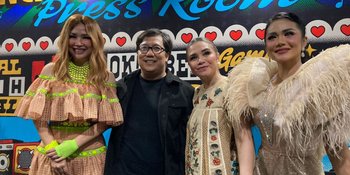 Tak Mau Ketinggalan Kemeriahan Synchronize Fest 2022, Sandiaga Uno Puji Penampilan 3 Diva dan Erwin Gutawa
