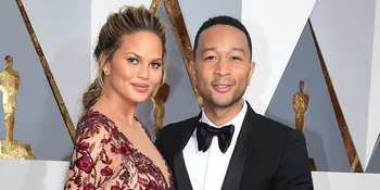 Tak Mau Tunda, John Legend &#38; Chrissy Teigen Siap Punya Anak Lagi