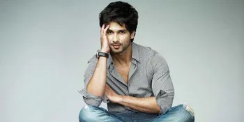 Tak Muluk-Muluk, Ibu Shahid Kapoor Ungkap Pernikahan Putranya