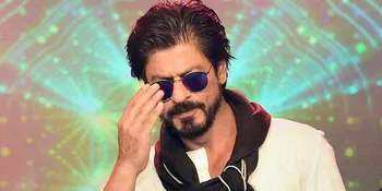 Tak Sengaja Lindas Kaki Paparazzi Dengan Mobilnya, SRK Minta Maaf