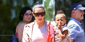 Gara-Gara North West, Kehamilan Kim Kardashian Ketahuan Palsu?