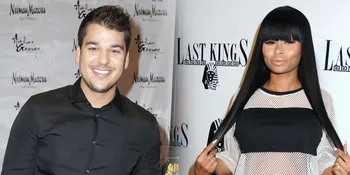 Tak Sungkan, Blac Chyna Topless di Depan Rob Kardashian