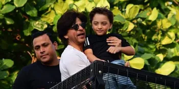 Tak Tahan Dengar Shahrukh Khan Bernyanyi, AbRam Khan: Papa, Berhenti Sekarang!