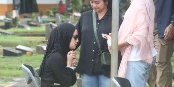 Tamara Tyasmara dan Angger Dimas Saksikan Langsung Proses Ekshumasi Makam Anak Mereka