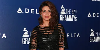 Tampil Blonde Bak Lady Gaga, Priyanka Chopra Nyentrik Super Beda