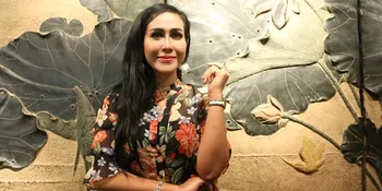 Tampil Cantik dengan Riasan dan Kebaya Putih, Pedangdut Ratu Meta Resmi Menikah?