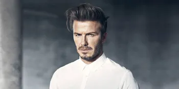 Tampil Casual, David Beckham Tunjukkan Pesona Gantengnya