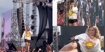 Tampil di Atas Panggung, Ini 8 Potret Pinkan Mambo yang Jadi Sorotan Saking Energiknya - dari Tiduran sampai Goyang Heboh