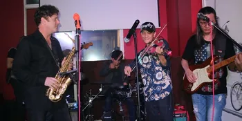 Tampil di Cafe, Hendri Lamiri Ajak Musisi Besar Asal Amerika