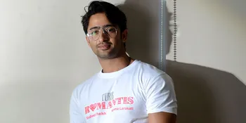 Tampil Klimis, Shaheer Sheikh Makin Ganteng Meski Irit Senyum