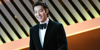 Tampil Perdana Setelah 2 Tahun Hiatus, Kim Woo Bin Ungkap Kondisi &#38; Terima Kasih