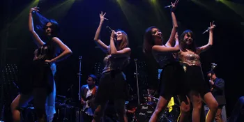 Tampil Seksi, Bexxa 'Panaskan' Jak Jazz Fest 2013