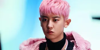 Tampil Serba Pink Saat Syuting MV 'OBSESSION', Visual Chanyeol EXO Ganteng Banget!