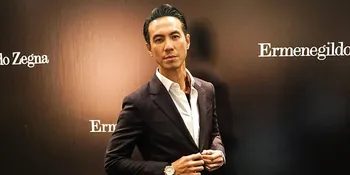 Tampil Telanjang Dada, VJ Daniel Pamer Tubuh Berotot dan Perut Sixpack