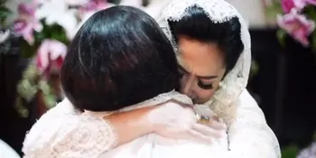 Tangis Feni Rose Pecah Mendengar Ungkapan Hati Putrinya di Hari Sebelum Pernikahan