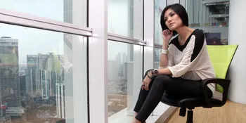 Tanpa Bulu, Aline Adita Lebih Nyaman