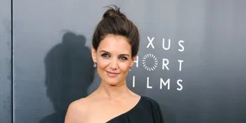 Tanpa Make-Up, Siapa Bilang Katie Holmes Tidak Cantik Lagi?