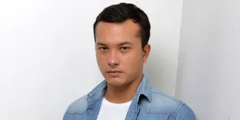 Tantangan Ganda Nicholas Saputra di 'PENDEKAR TONGKAT EMAS'