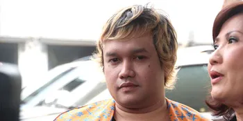 Tata Liem Putus Cinta