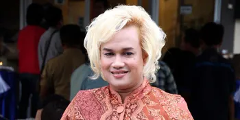 Tata Liem Siap 6 Potong Busana Lebaran