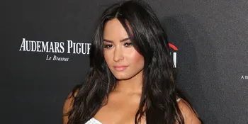 Tattoo Singa Baru, Demi Lovato Tegaskan Tidak Meniru Siapapun!