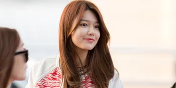 Tayang Perdana, Sooyoung SNSD Pamer Bra di 'My Spring Day'