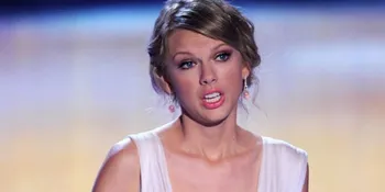 Taylor Swift Meninggal Dalam Kecelakaan Mobil?