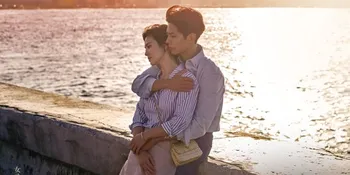 Teaser 'Encounter', Park Bo Gum Bantu Pasangkan Sandal Song Hye Kyo