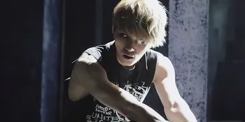 Teaser 'Triangle', Jaejoong Lari di Jalan Hanya Pakai Boxer
