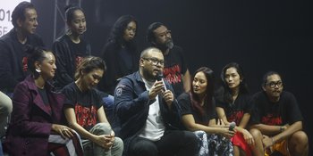 Tempat Disegel dan Peralatan Dikeluarkan Paksa, Nobar 'PEREMPUAN TANAH JAHANAM' Batal