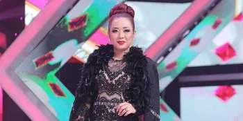 Tepati Janjinya, Soimah Bagi-bagi Masker Produksi Sendiri Buat Masyarakat yang Membutuhkan