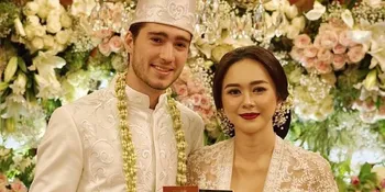 Tepis Isu Cerai, Aura Kasih Posting Foto Eryck Amaral di Instagram