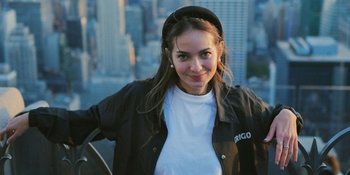 Terkenal Ceria, Enzy Storia Kesulitan Akting Serius di Film '7-24'?