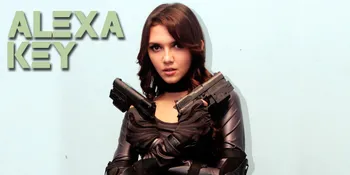 Terlalu Seksi, Tak Ada Stuntman Gantikan Alexa Key
