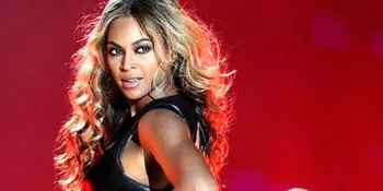 Terlambat, Beyonce Biarkan Fans Menunggu di Bawah Hujan