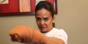 Terlibat 'SURGA YANG TERLUKA', Christine Hakim Menangis