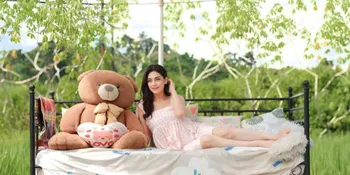 Terlihat Masih Betah Menjomblo, Celine Evangelista Digosipkan Pacaran dengan Mayor Teddy Ajudan Prabowo Subianto