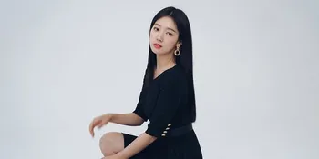 Terlihat Segar dengan Model Rambut Baru, Kecantikan Park Shin Hye Bikin Baper