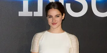 Ternyata Shailene Woodley Gemar Makan Serangga