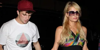 Terpojok, Paris Hilton Minta Maaf Pada Kaum Gay