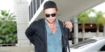 Tertangkap Kamera! Robert Pattinson Cium FKA Twigs di Depan Umum