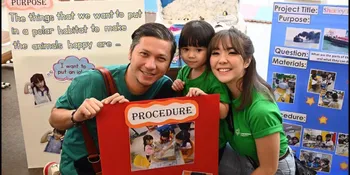 Tetap Akur, Gading dan Gisel Kompak Hadiri Acara Sekolah Gempi