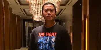 Tetap Gelar Pertunjukan Stand Up Comedy Bertajuk Komoidoumenoi, Pandji Pragiwaksono Sebut Mendiang Glenn Fredly Jadi Inspirasi