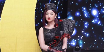 Tetap Jaga Silaturahmi, Dewi Perssik Jenguk Saipul Jamil ke Lapas