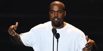 Tetap Pakai Cincin Pernikahan, Kanye West Jalani Hobi Barunya